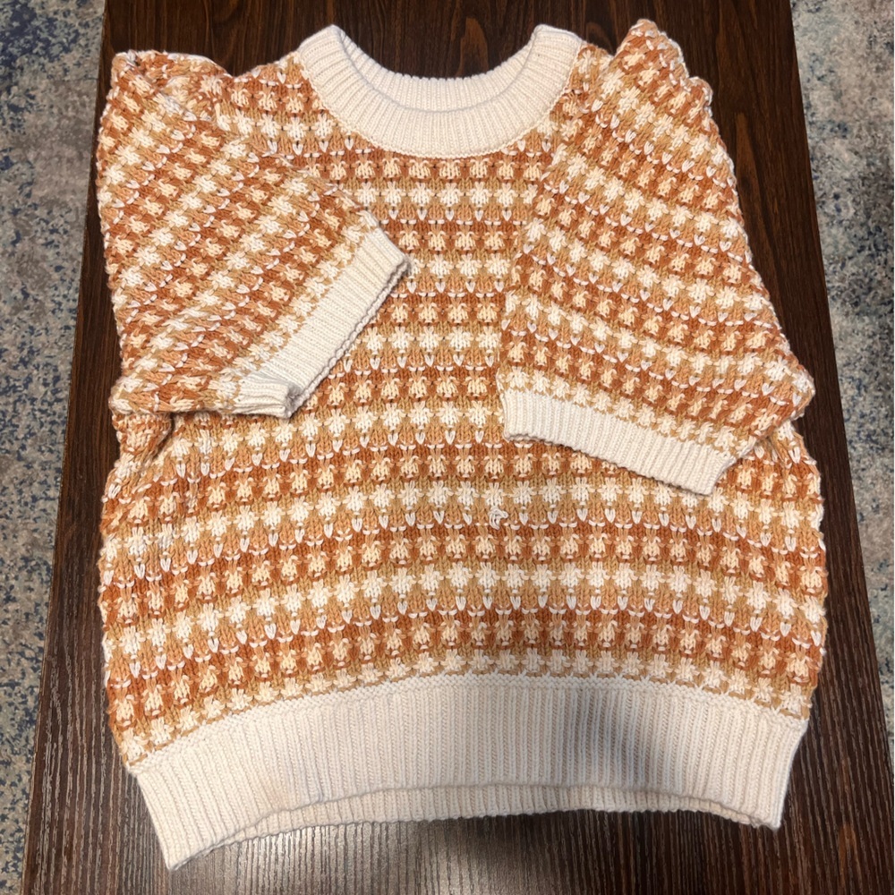 Universal Thread Orange and Cream Crew Neck Sweater with Geometric Pattern